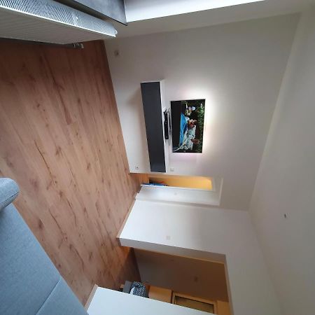 Brussels North - Pajot Apartments Wemmel ภายนอก รูปภาพ